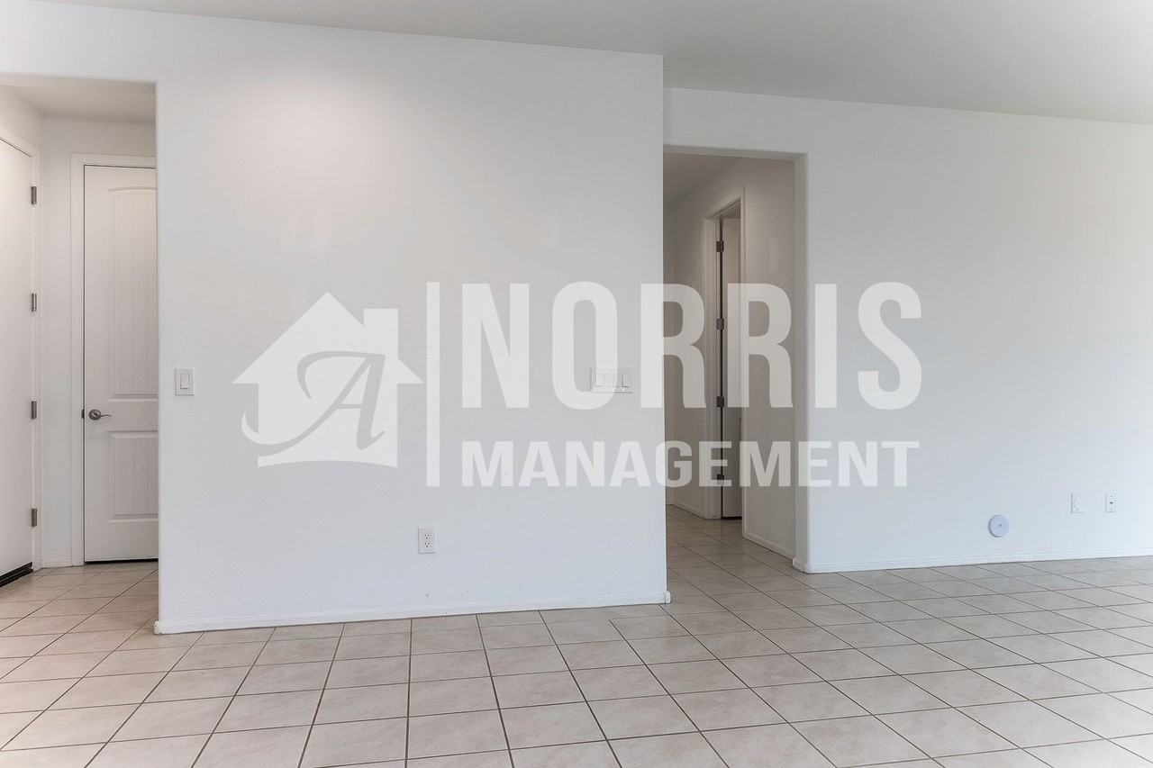 1619 E Jerry Ct - Photo 7 of 43