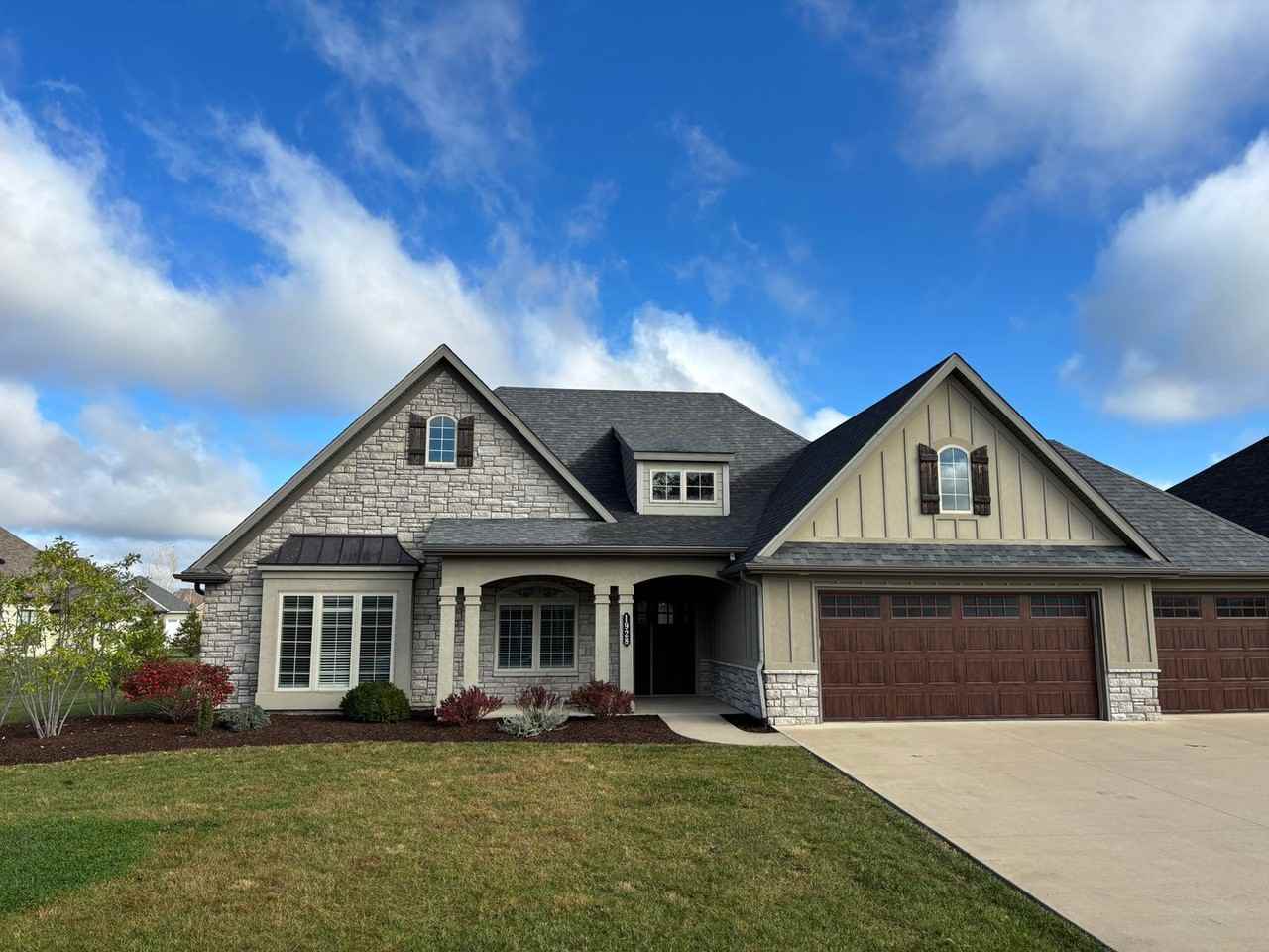 1928 Lasso Cir - Photo 2 of 21