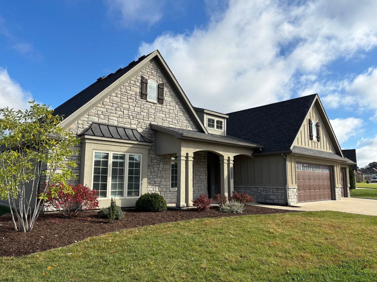 1928 Lasso Cir - Photo 3 of 21