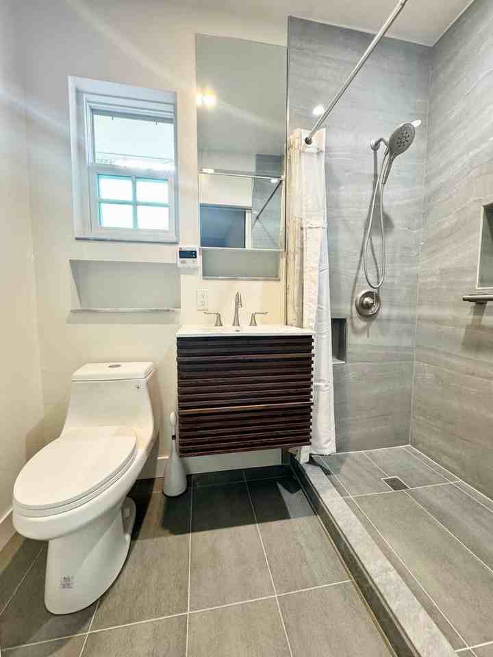 2405 Lorain Rd - Photo 6 of 12