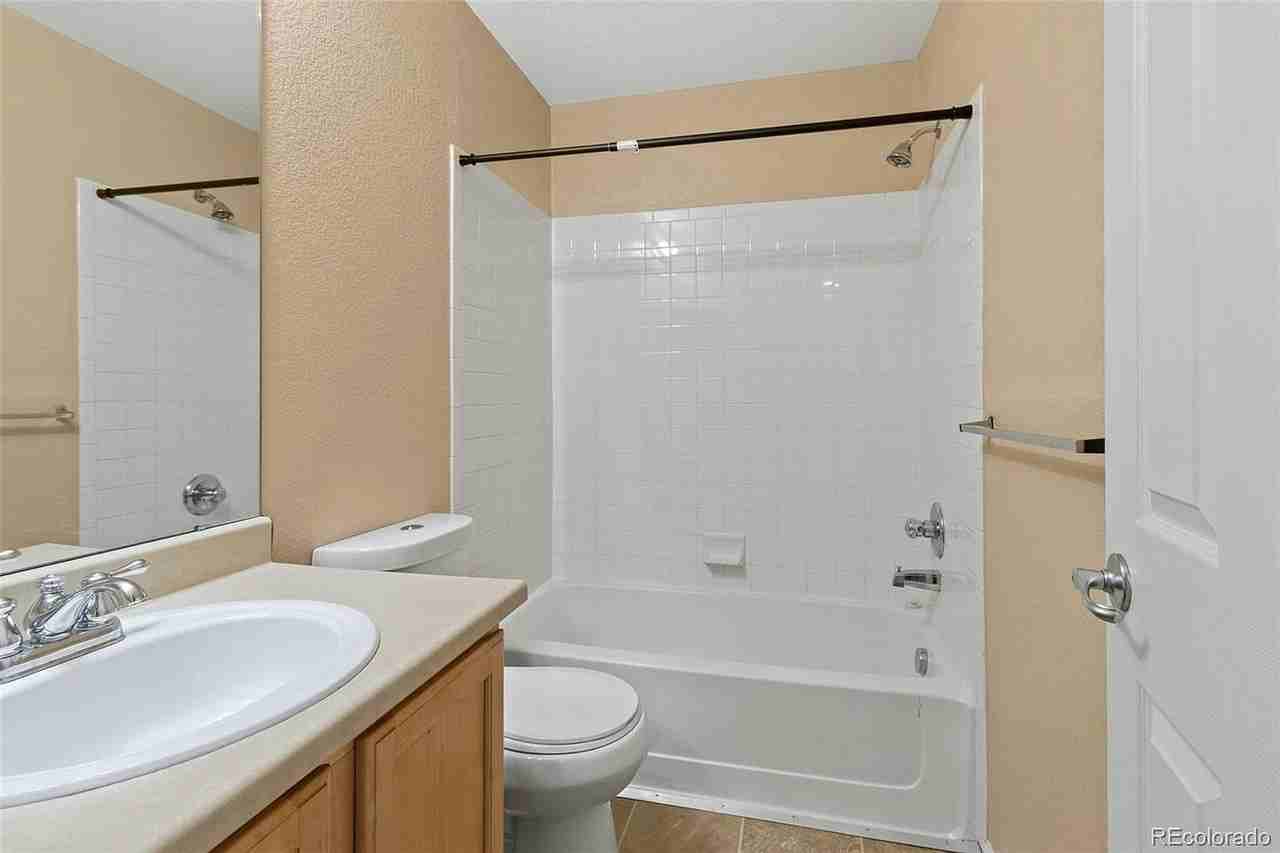 18959 E 58th Ave - Photo 2 of 7