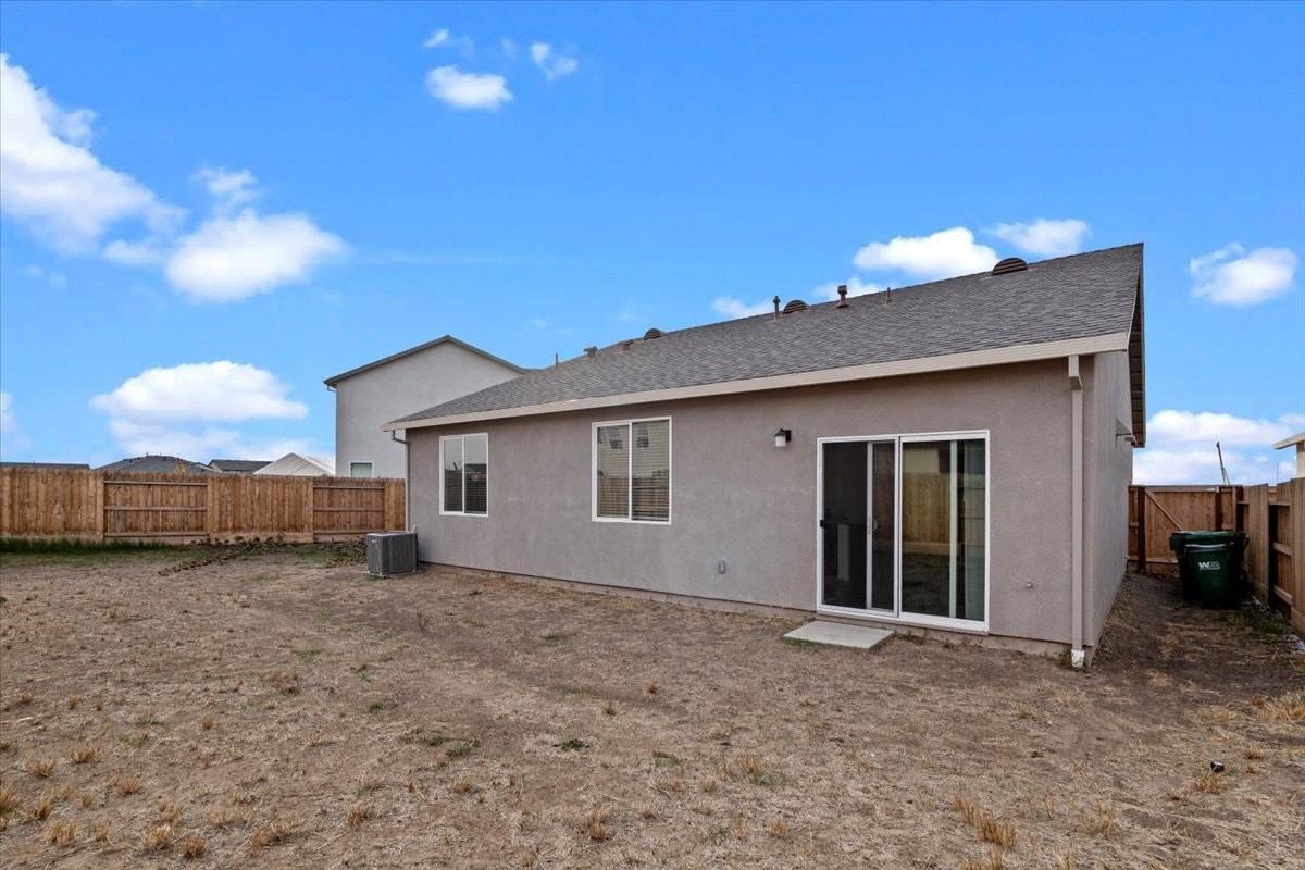 10400 Skynyrd Way - Photo 6 of 26