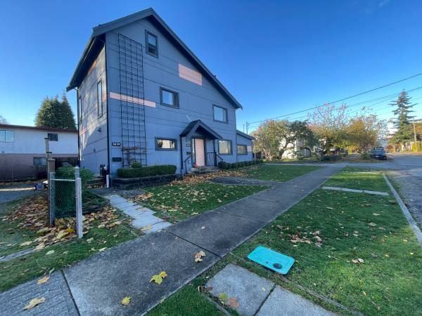 5837 Quebec St #1 - Photo 5 of 22