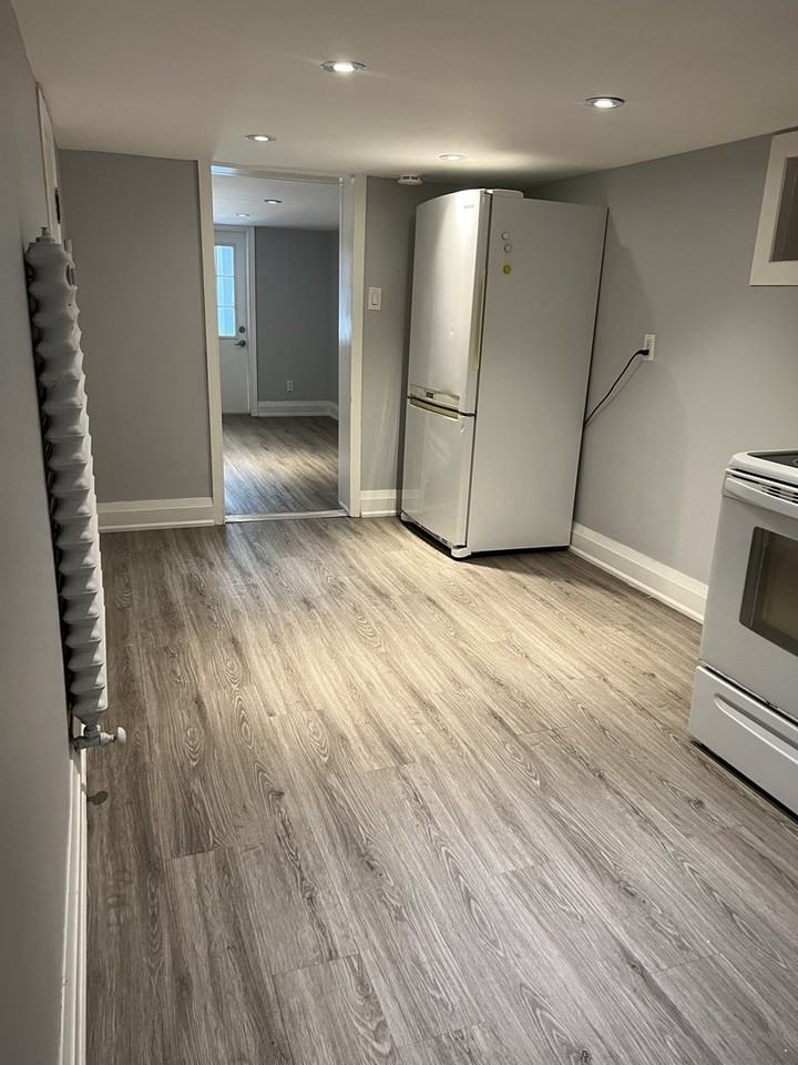 46 Miranda Ave - Photo 2 of 14