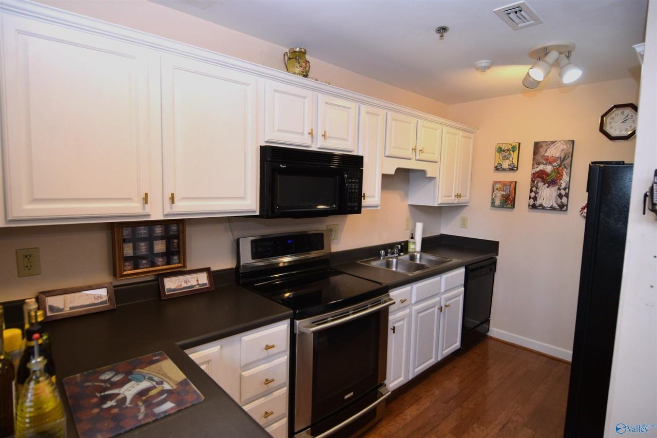 7036 Val Monte Dr #7036 - Photo 4 of 26