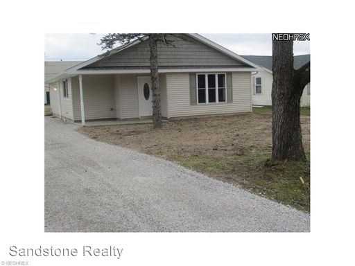 41865 Cooper Ave - Photo 2 of 35