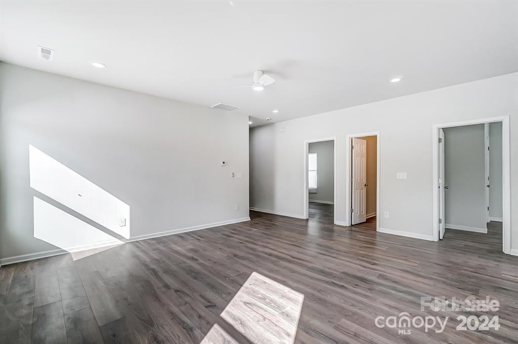2307 West Blvd - Photo 3 of 14