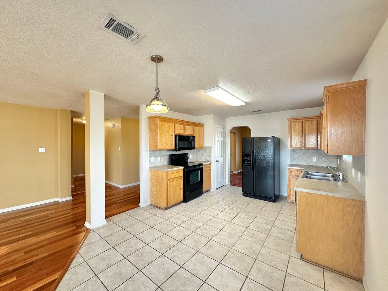 3406 Bull Run Dr - Photo 6 of 36