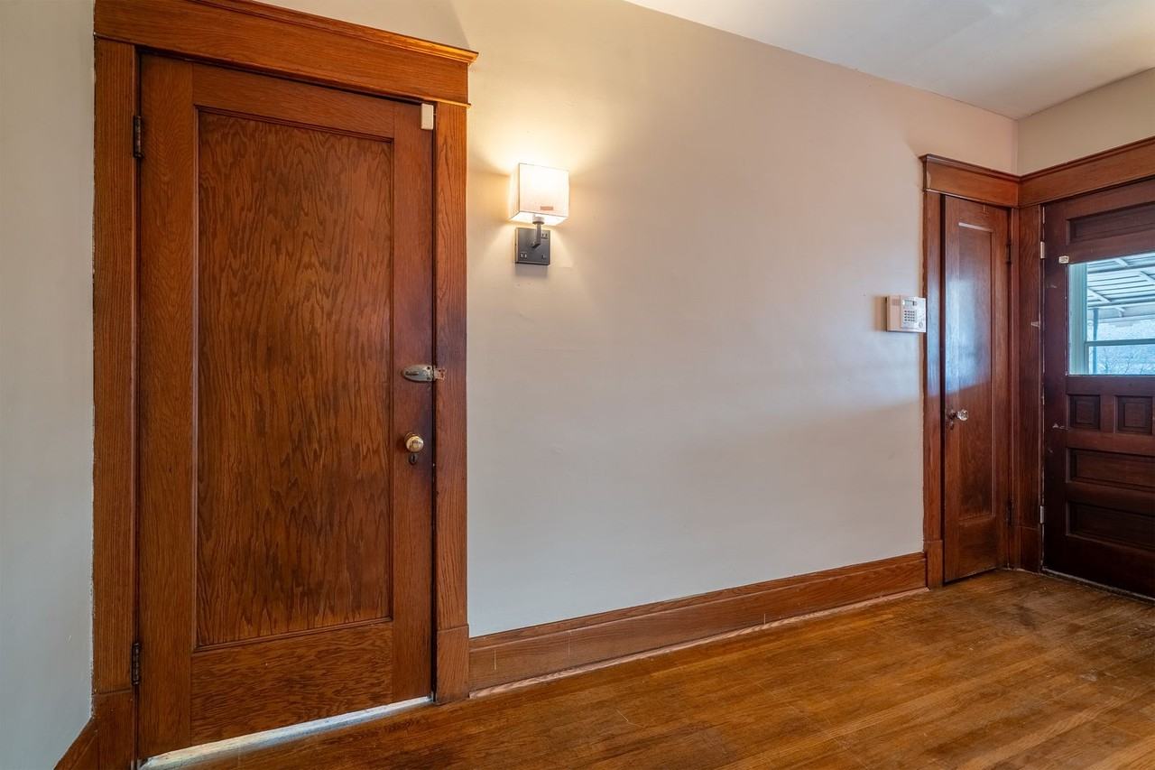 234 Blaine Avenue - Photo 3 of 11