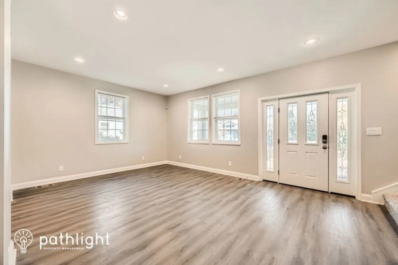 2819 Linganore Ave - Photo 2 of 21