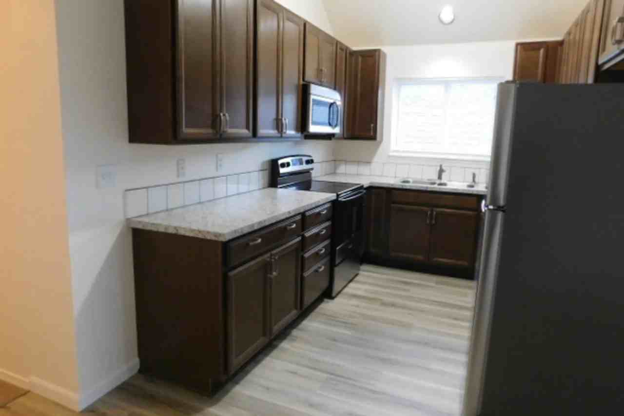 5255 Springcrest Dr S - Photo 2 of 10