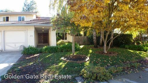 2718 Lavender Dr - Photo 2 of 31