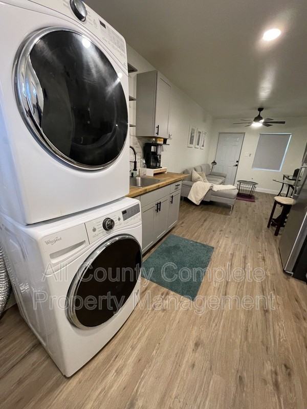 1717 E 25th St - Photo 3 of 12