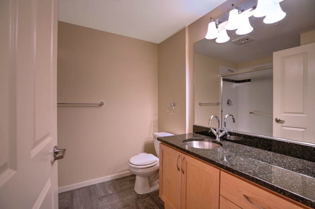 118 107th Ave Ne #B215 - Photo 4 of 10