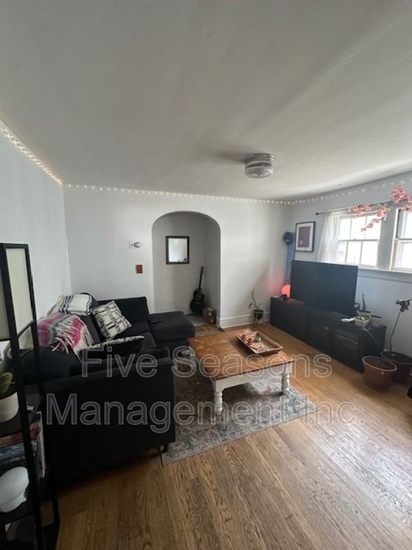 512 North St - Photo 5 of 13