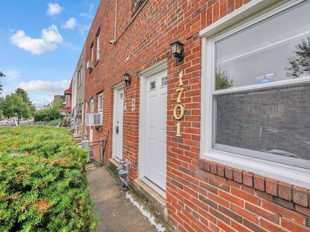 1701 Montello Ave Ne - Photo 3 of 25