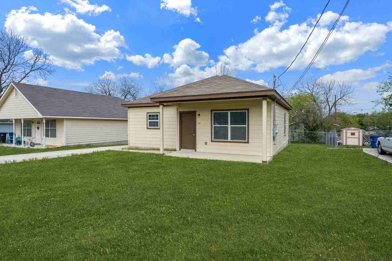 173 S Krueger Ave - Photo 3 of 25