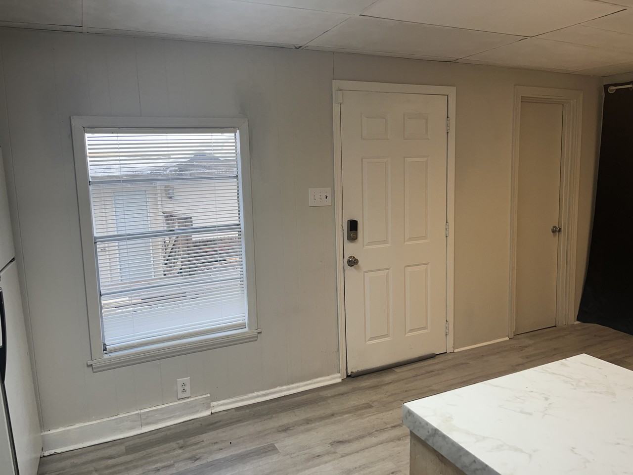 2116 Crosley St #REAR - Photo 5 of 16