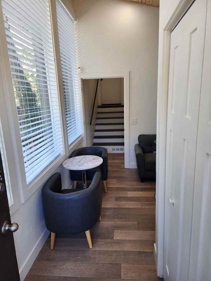 136 E 200 N #B - Photo 6 of 6