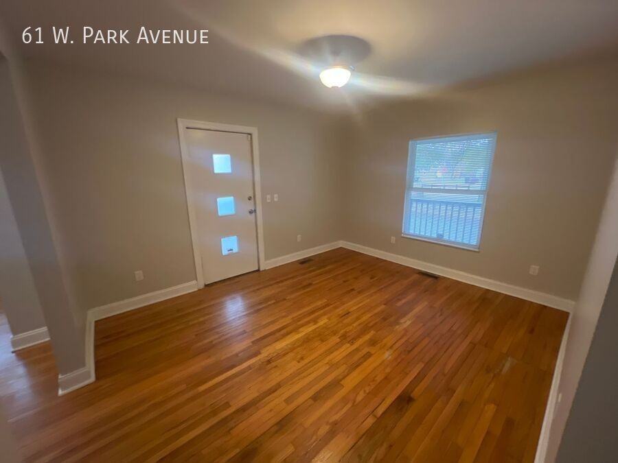 61 W Park Ave - Photo 6 of 41
