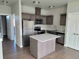 featured image of 2173 Siddle Loop #102