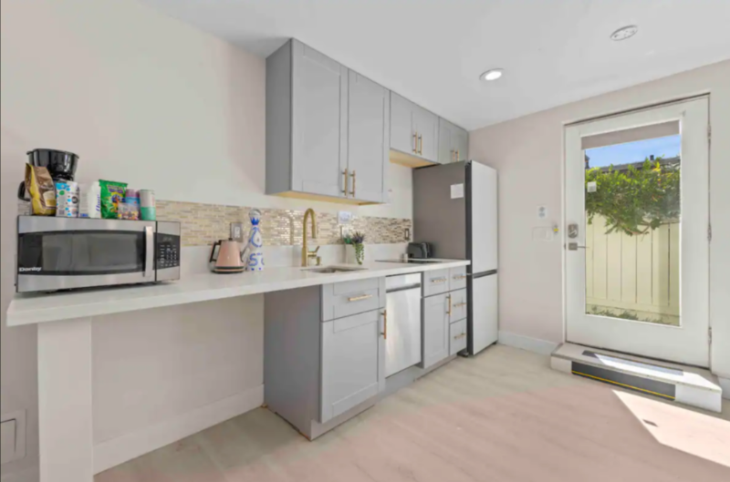 4793 Appleton St - Photo 4 of 16