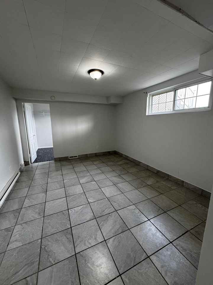 136 Macdonald Avenue - Photo 3 of 7