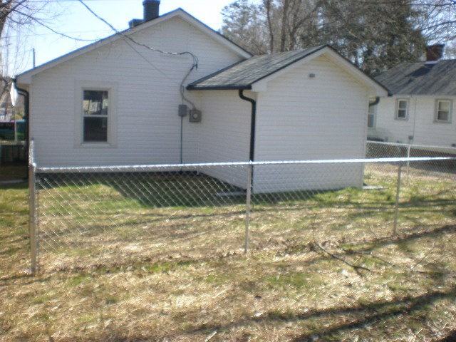 210 E Liberty St - Photo 2 of 4