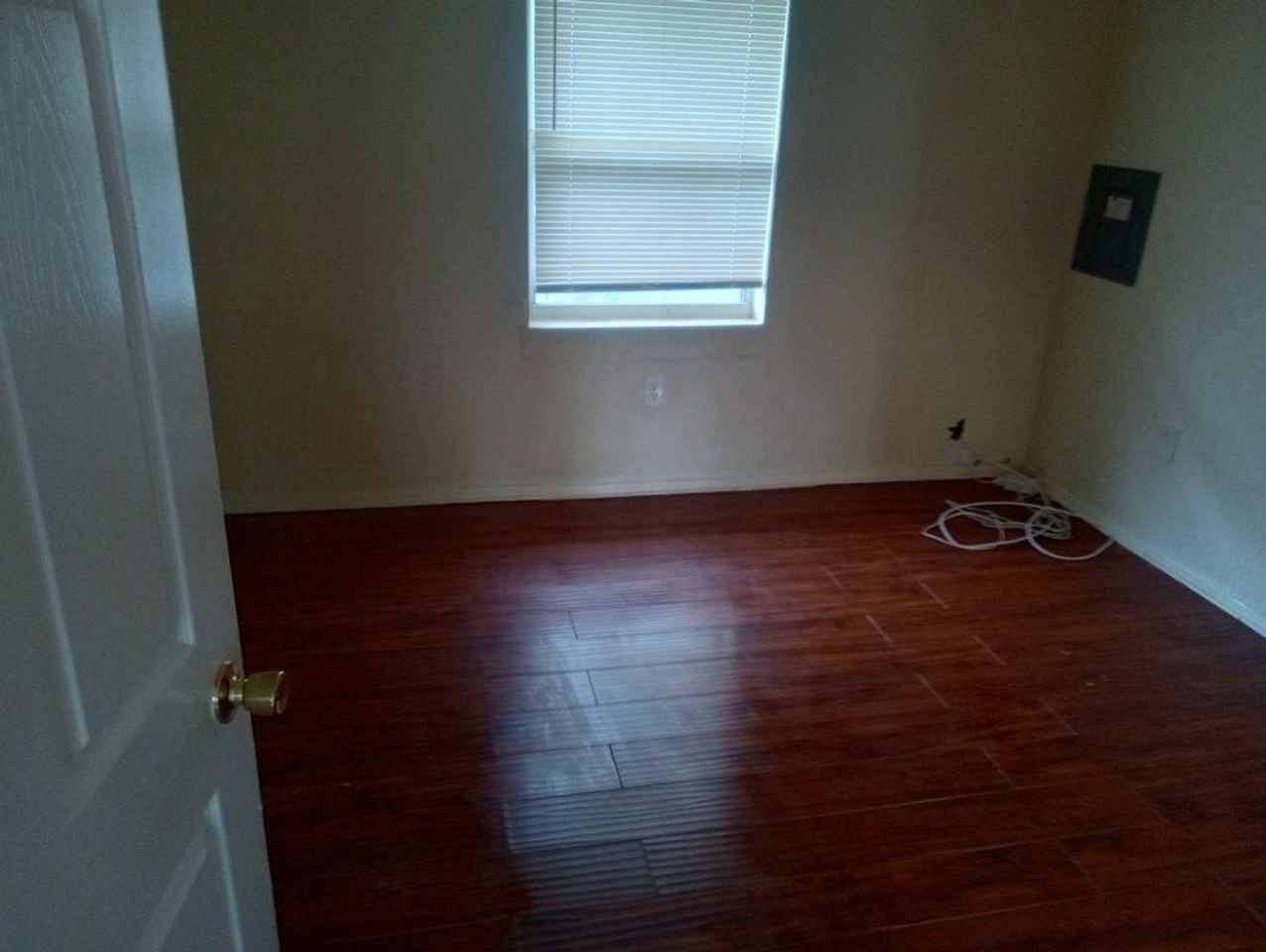 601 28th Ave S - Photo 2 of 2