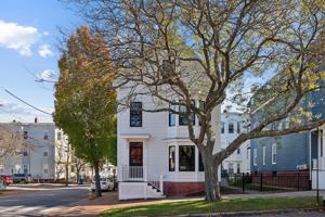 featured image of 52 Congress St