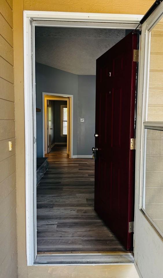 3441 Lubbock Dr - Photo 2 of 18