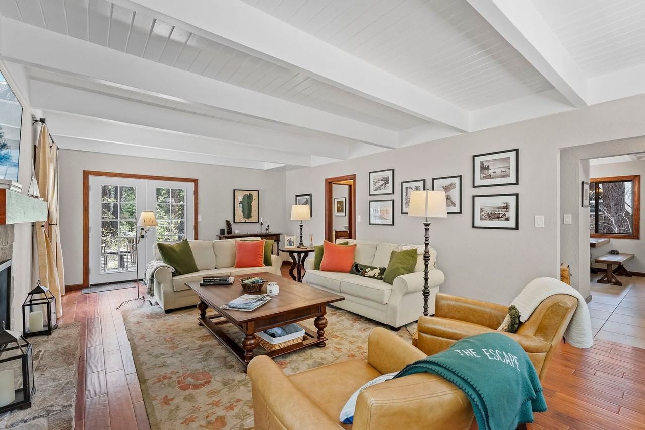 568 Lucille Dr - Photo 4 of 23