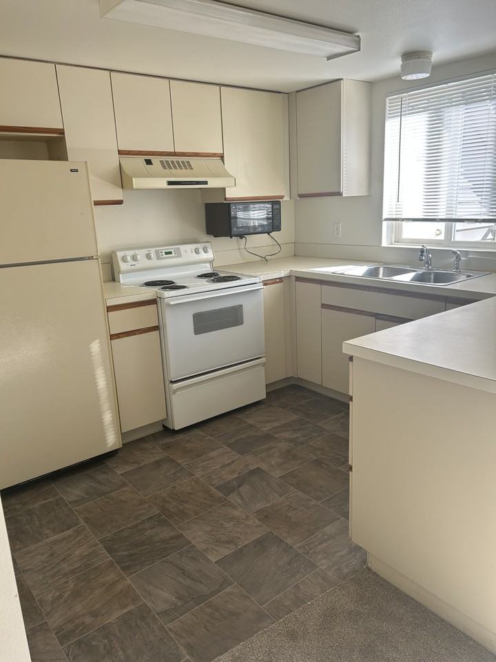 1401 North Eldorado Street #202 - Photo 3 of 10