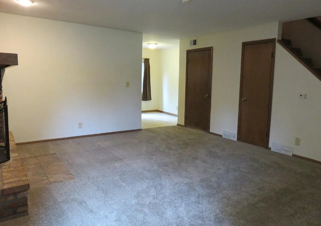 1328 Woodstock Ave #1326 - Photo 5 of 9