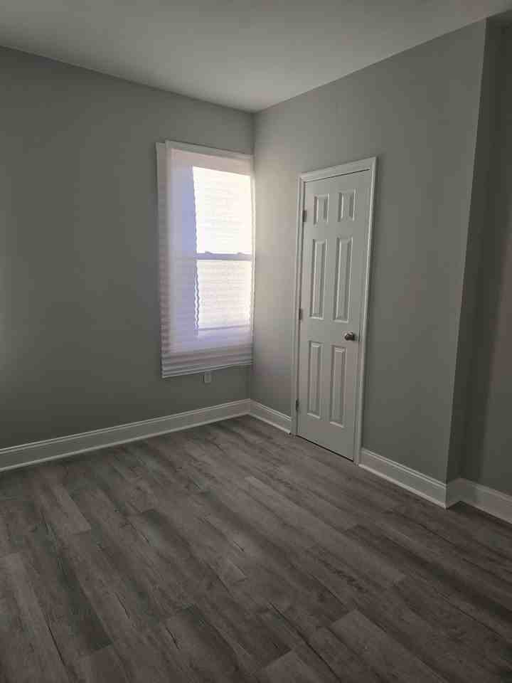 1325 N 49th St #2 - Photo 3 of 9