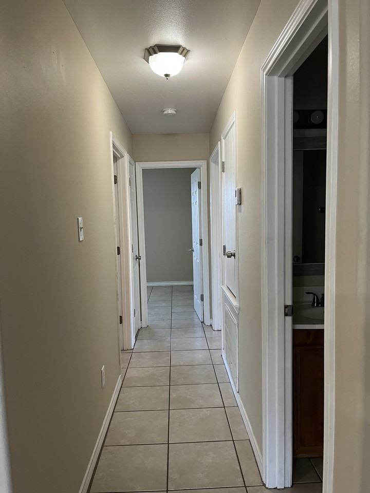 309 Easy Cir Unit B #NA - Photo 6 of 17
