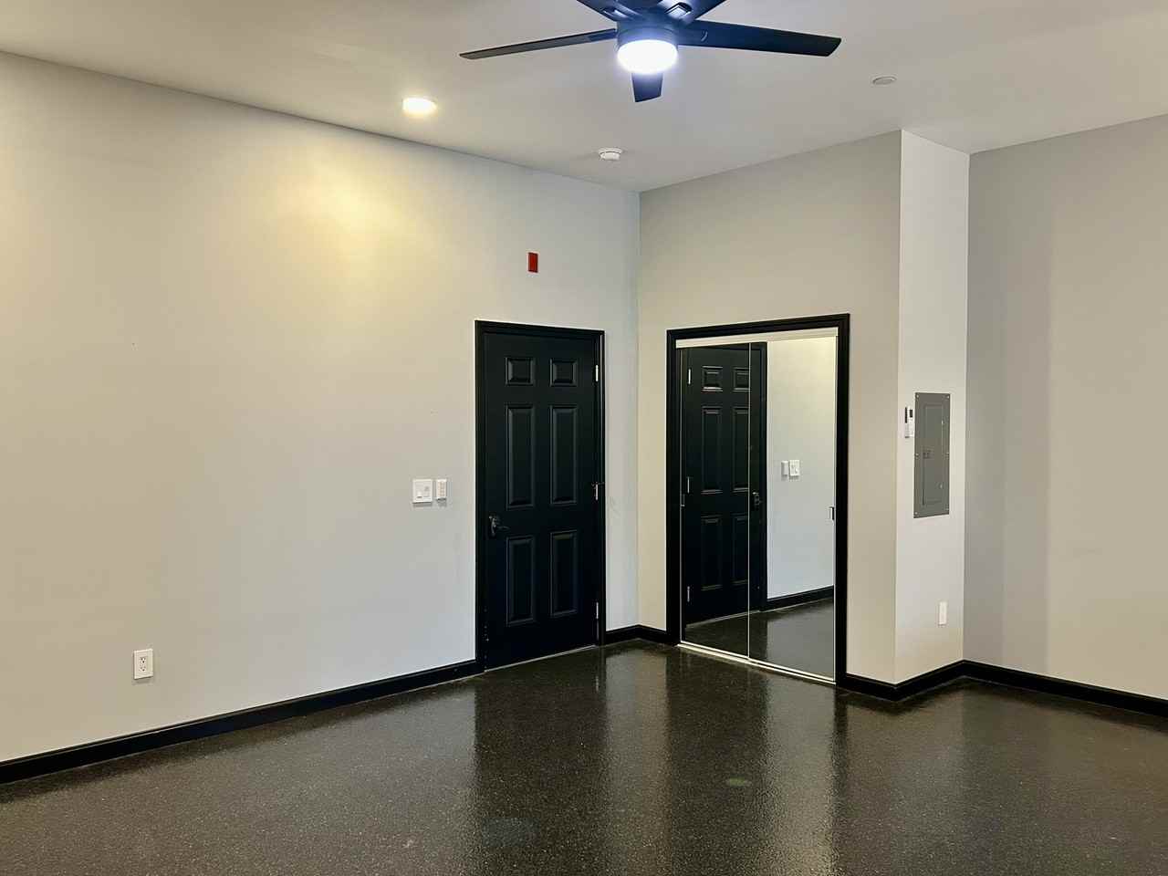 24 Beacon St #145D - Photo 5 of 13