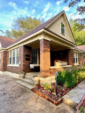 1976 Snowden Ave #1 - Photo 3 of 18