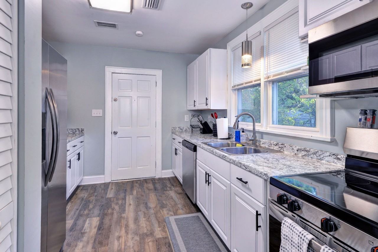 335 Greenbriar Ave #NA - Photo 4 of 18