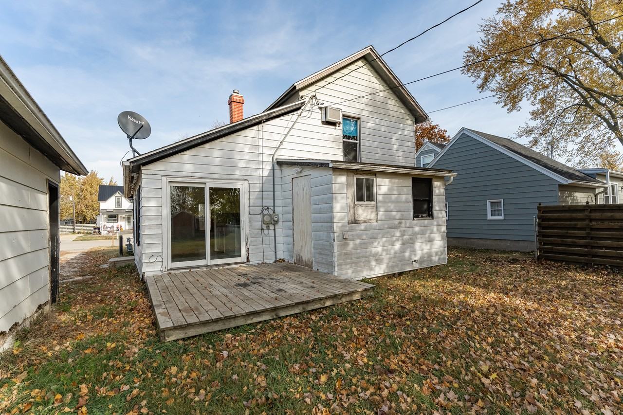 445 2nd Ave Ne #NA - Photo 2 of 17