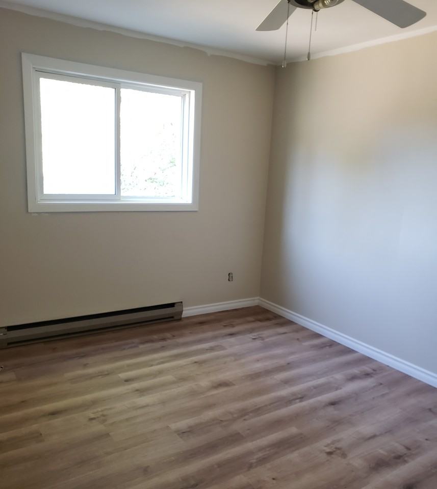 365 Weller Ave #2 - Photo 3 of 12