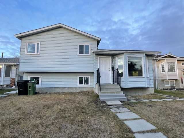 3132 49A Street Northwest - Photo 3 of 24