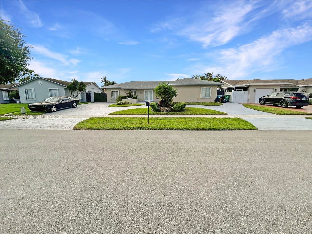 19952 Nw 62nd Ct - Photo 2 of 8