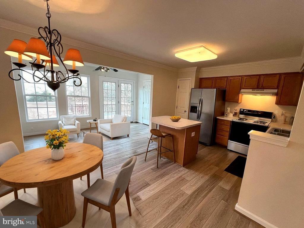 7035 Sauvage Ln - Photo 2 of 39