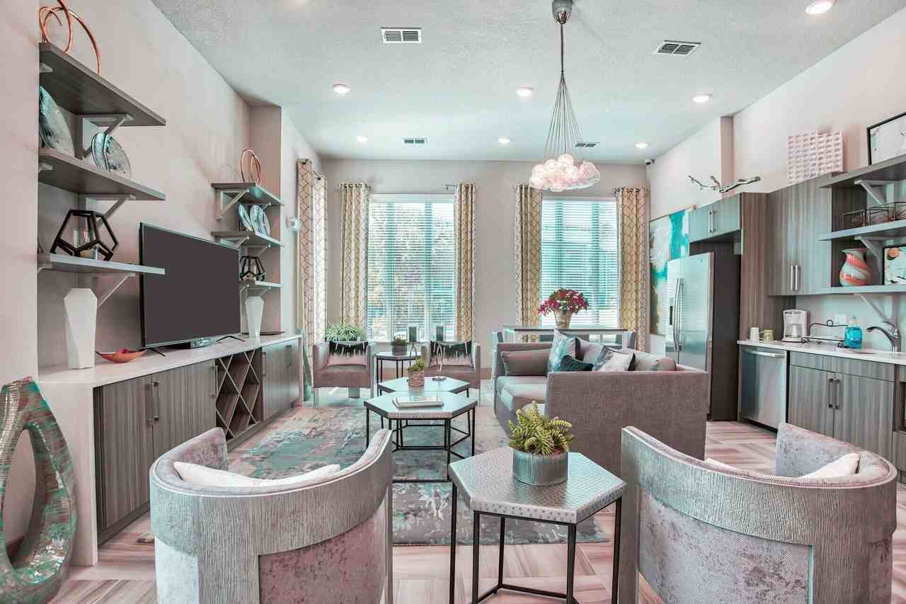 Sawgrass Creek - Photo 3 of 15