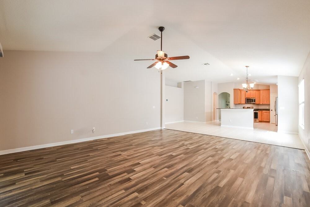 30650 Pga Dr - Photo 3 of 16