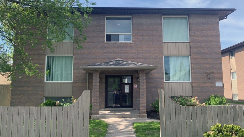 282 Romaine Street - Photo 3 of 8