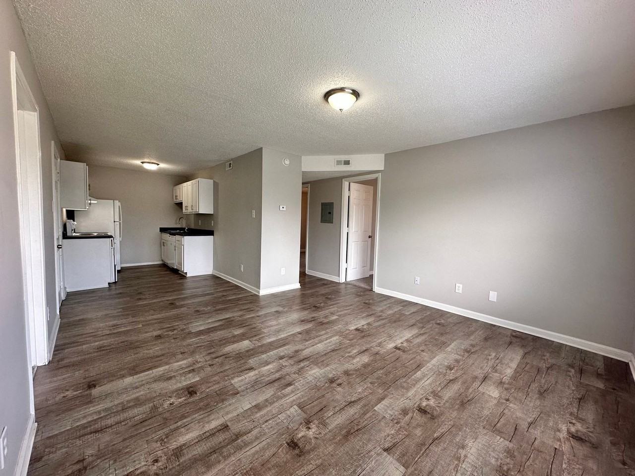 Park Place West and Park Place South Apartments - Photo 5 of 50