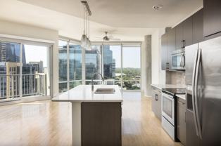 700 West 6th Street - Photo 1 of 1