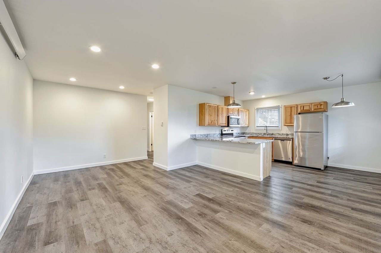 900 Liberty St #3 - Photo 5 of 17